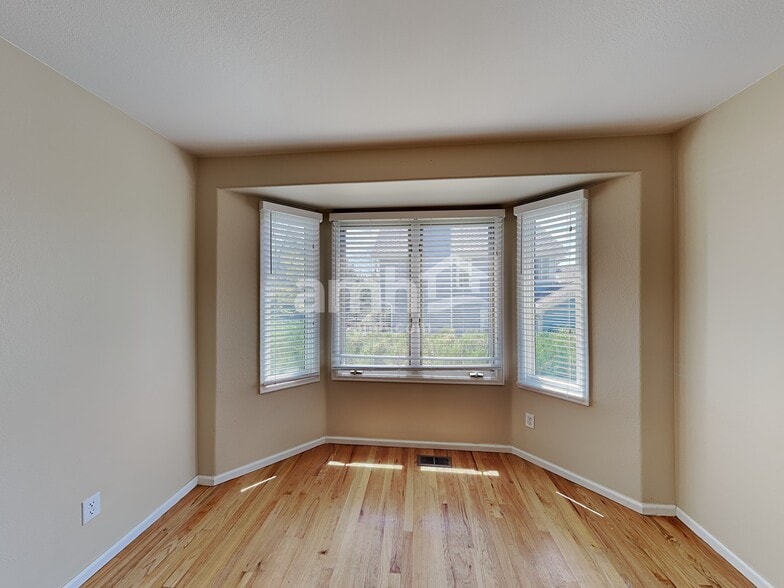 Building Photo - 342 W Prestwick Way