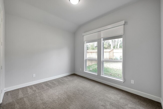 Building Photo - 8431 Willow Whisper Ln