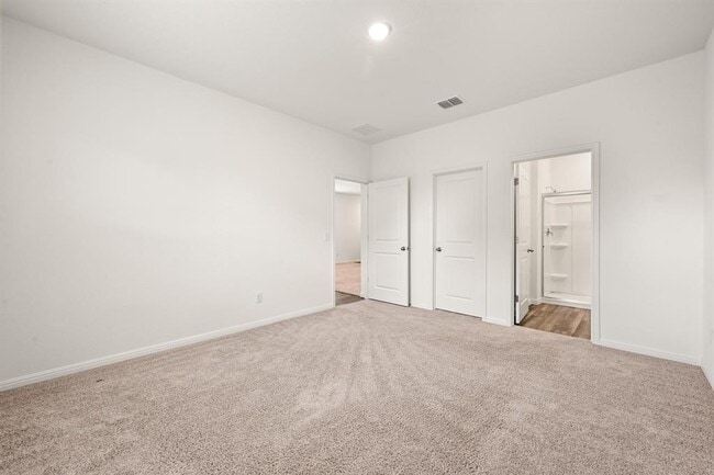 Building Photo - 473 Thistle Ln