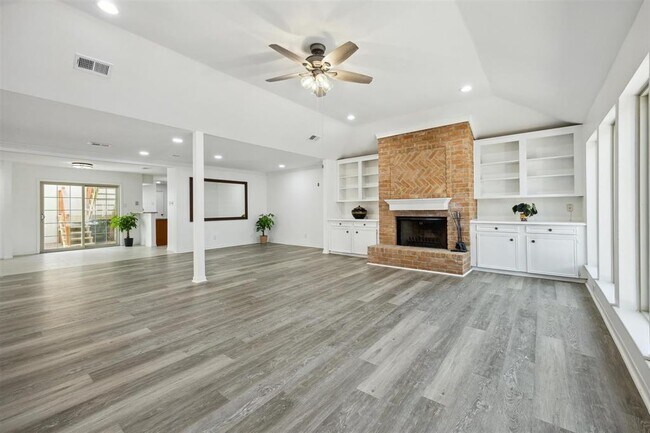 Building Photo - 318 W Fair Harbor Ln