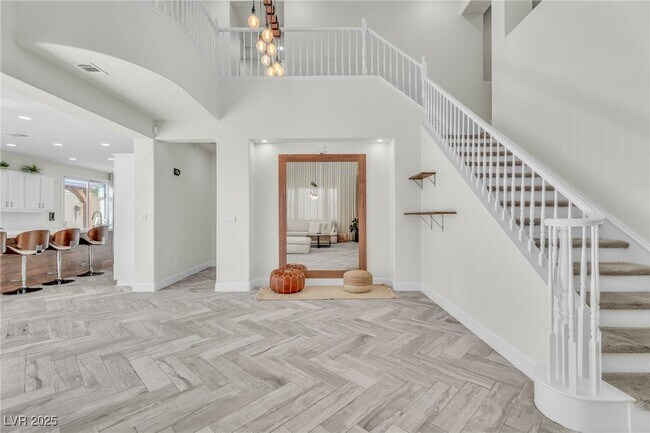 Building Photo - 9885 Shadycrest Ct