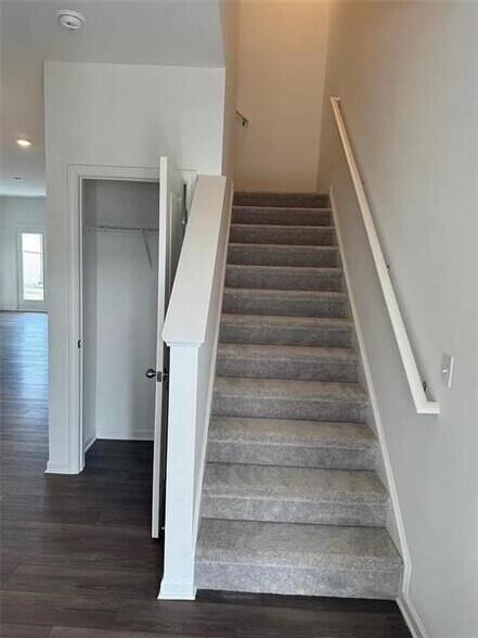 Building Photo - 100 Mission Blvd