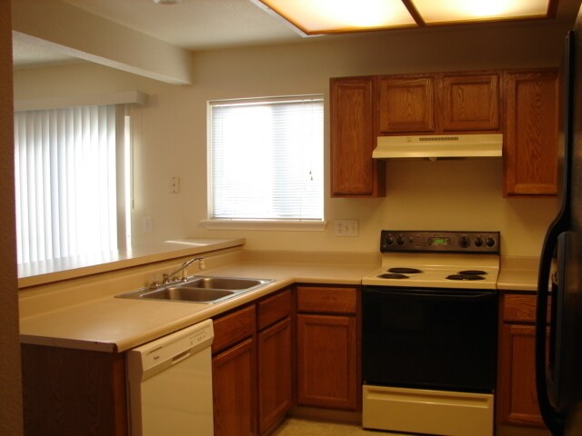 Building Photo - 4954 Ardley Dr