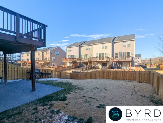 Building Photo - 1325 Claytor Ln