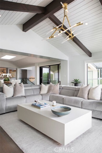 Building Photo - 27 N La Senda Dr