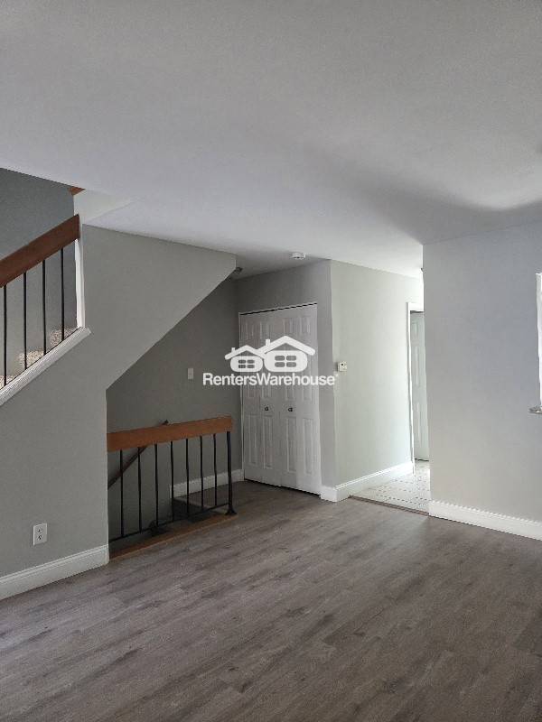 Building Photo - 955 Quail Meadows Ct