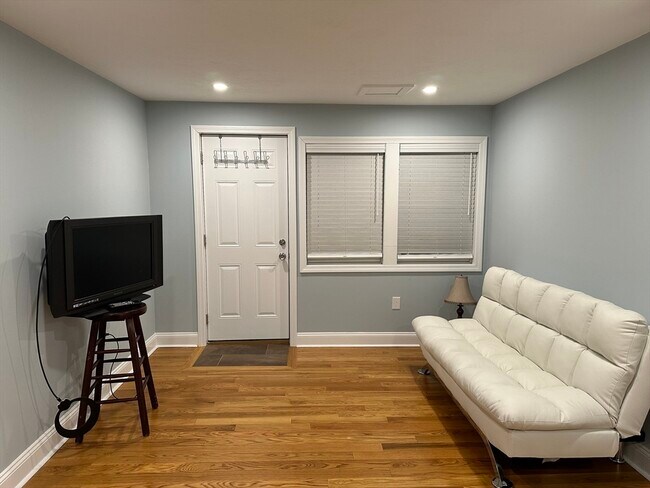 Building Photo - 20 State Park