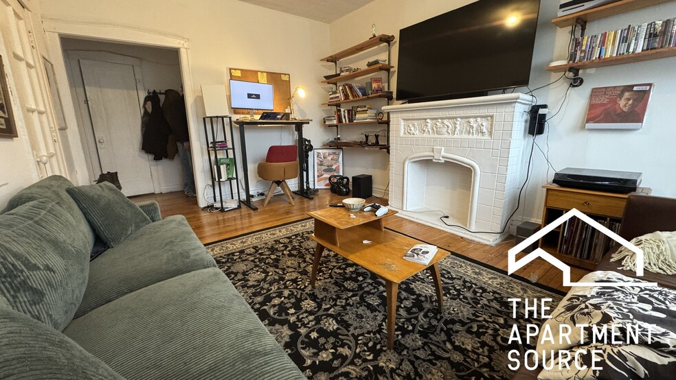 Building Photo - 2919 W McLean Ave