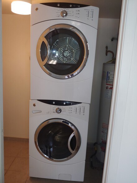 Stacked Clothes Washer & Dryer - 17652 E Loyola Dr