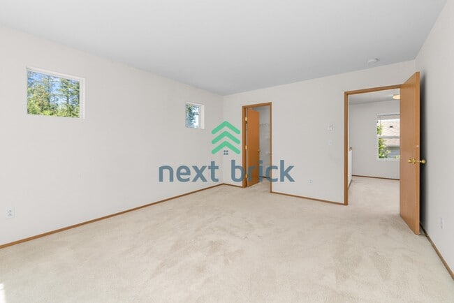 Building Photo - Charming Detached Cottage in Snoqualmie Ridge - Award Winning Schools!