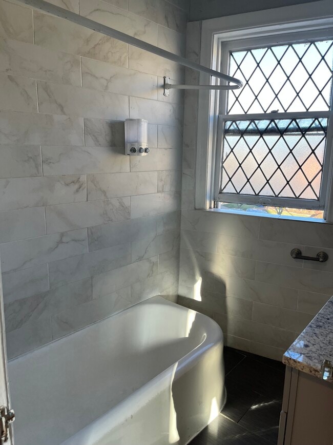 Building Photo - 7355 Lindell Blvd