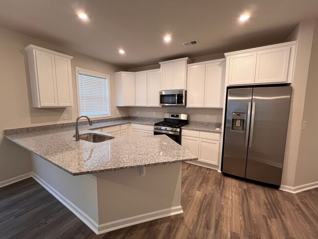 Building Photo - 828 Justify Lp