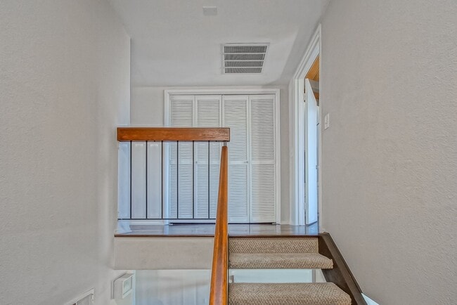 Building Photo - REMODELED, SPACIOUS & BRIGHT OCEAN-FACING CONDO IN BEAUTIFUL COMPLEX PERCHED ABOVE HOLLYWOOD RIVI...