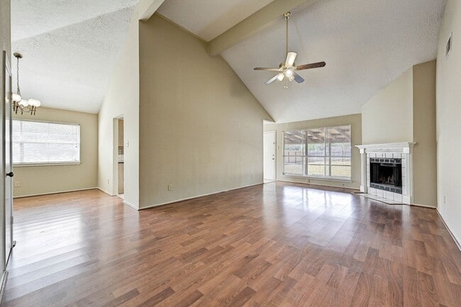 Building Photo - 19803 Lions Gate Ct