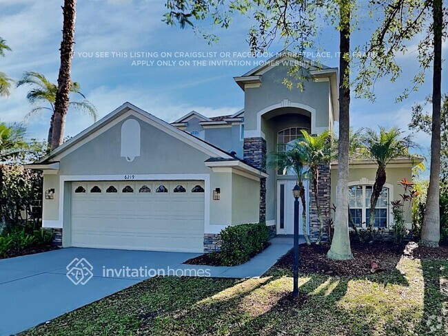 Building Photo - 6219 Macaw Glen