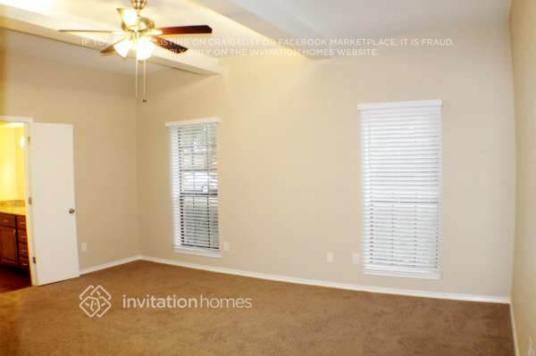 Building Photo - 2821 Piedra Dr