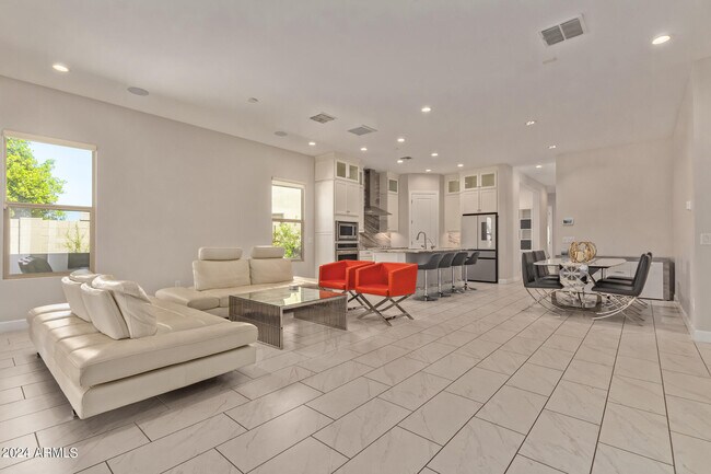 Building Photo - 18030 N 66th Pl