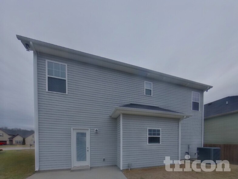 Building Photo - 1107 Selous Dr