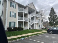 Building Photo - 262 Kempsey Dr