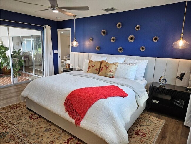 Building Photo - 917 S Gondola Dr