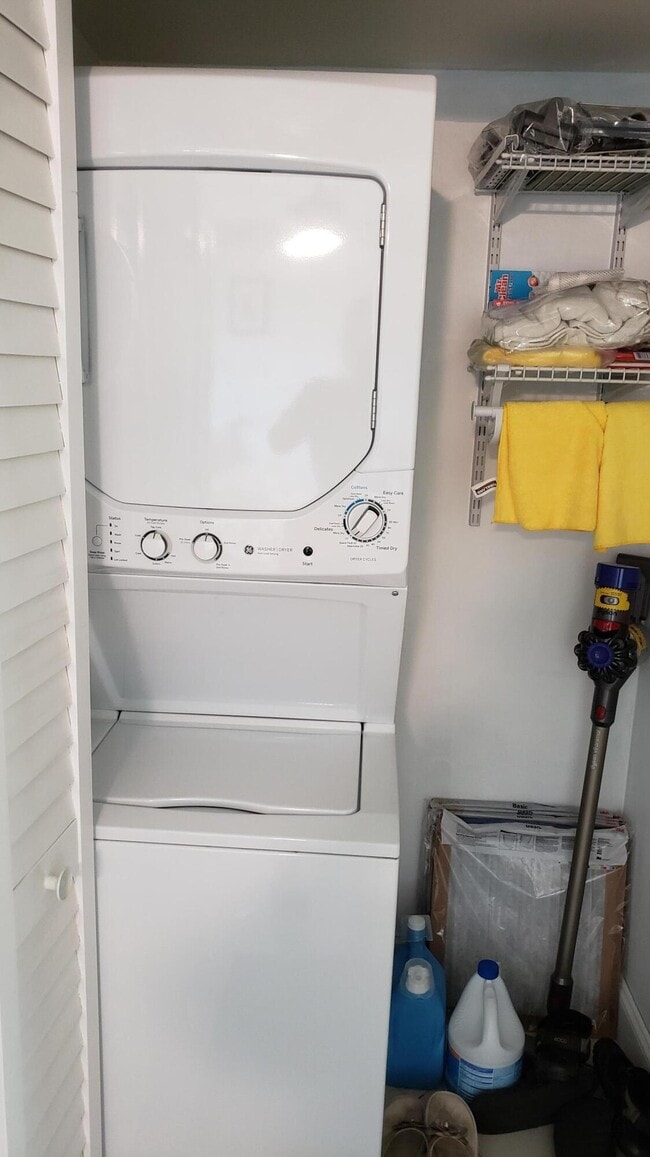 Building Photo - 3755 Via Poinciana