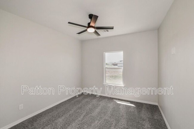 Building Photo - 17900 Lone Ranch Rd