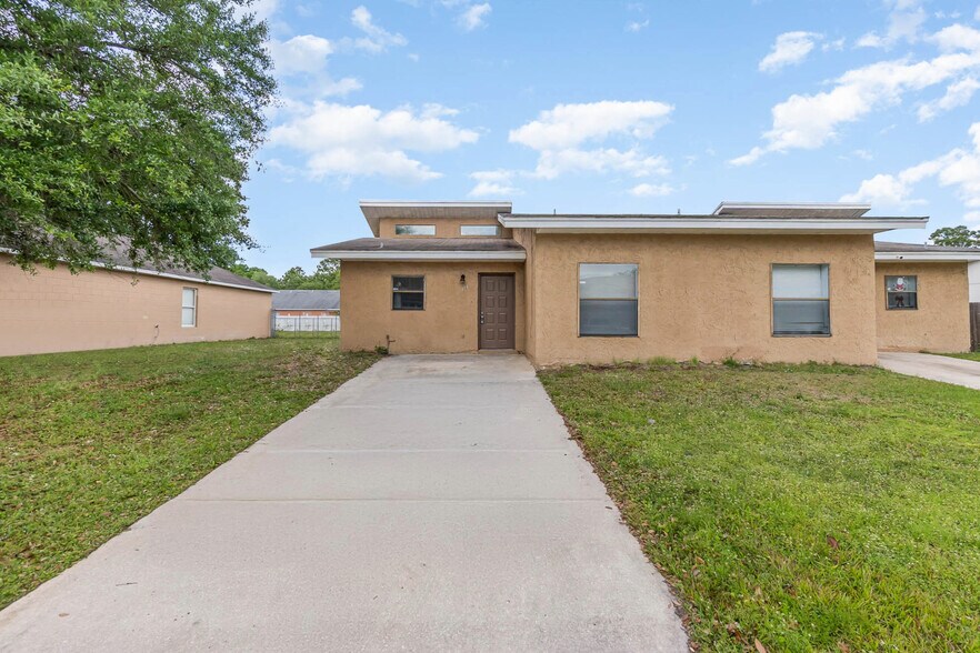 Primary Photo - 374 Cocoa Ct