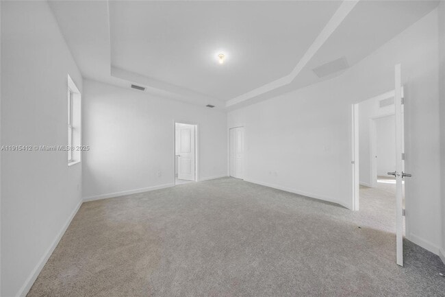 Building Photo - 2448 SE 27th Terrace