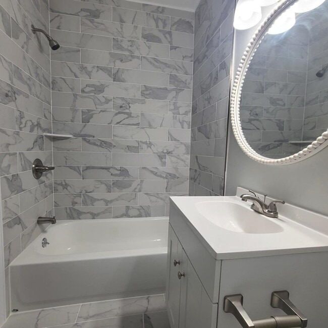 Building Photo - 325 58th St