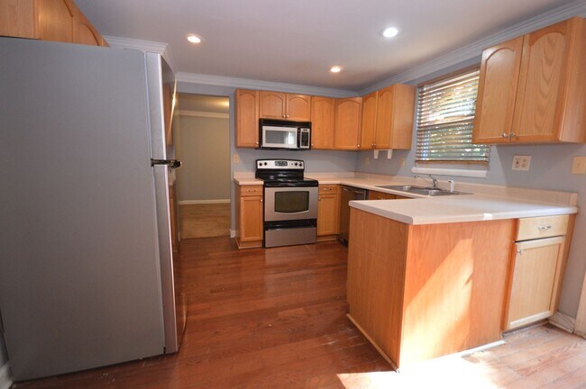 Building Photo - 104 Smokehouse Ln