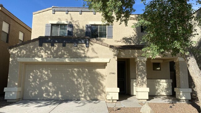 Primary Photo - 19th 17440 N