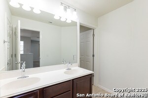 Building Photo - 12606 Texas Gold