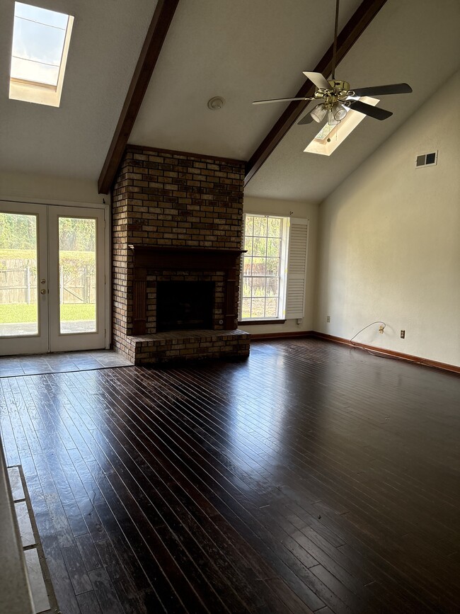 Building Photo - 182 Dunleith Dr