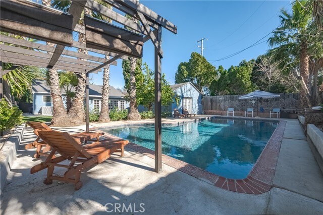 Building Photo - 20852 Kittridge St