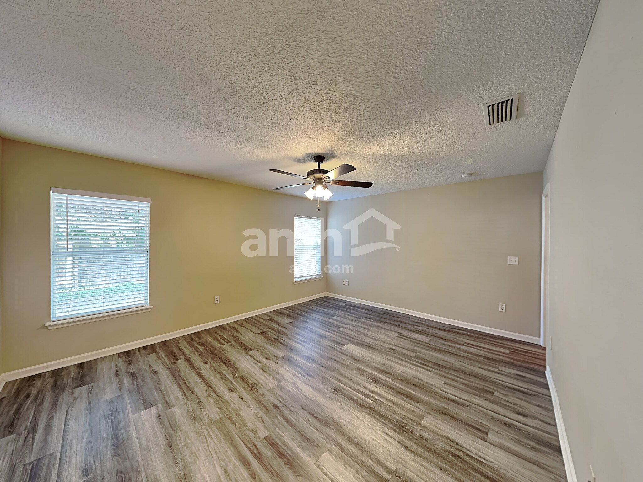 Building Photo - 76163 Long Pond Loop