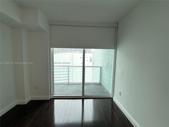 Building Photo - 1900 N Bayshore Dr