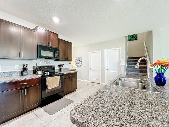 Building Photo - 11116 Sage Canyon Dr.
