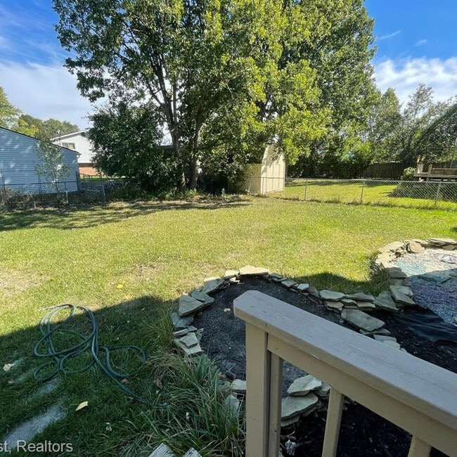 Building Photo - 1438 Rand Rd