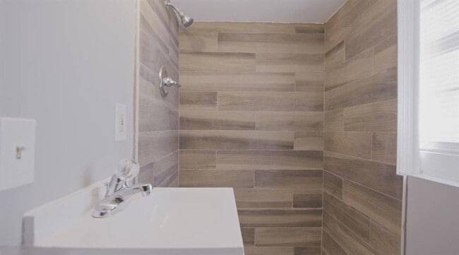Building Photo - 2500 Celina Ct