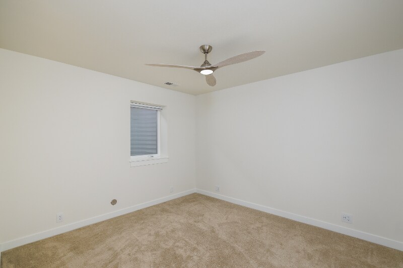 Building Photo - 410 S 9th Ave