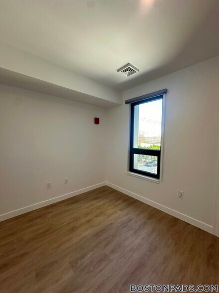 Building Photo - 199 Gardner St