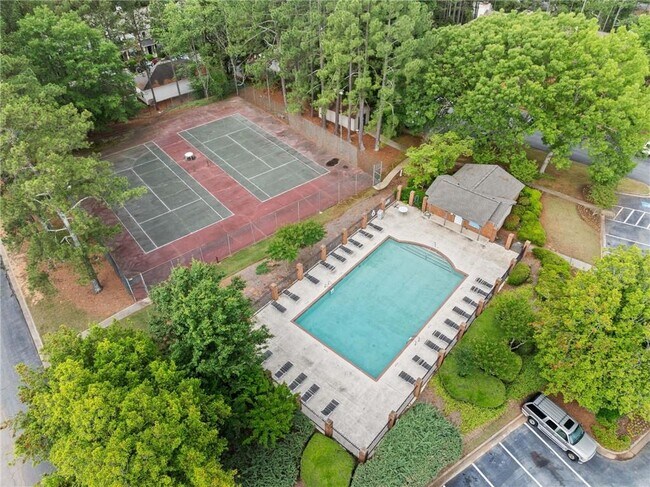Building Photo - 705 Beaufort Cir