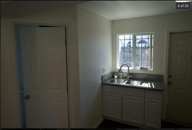 Building Photo - 8640 San Luis Ave