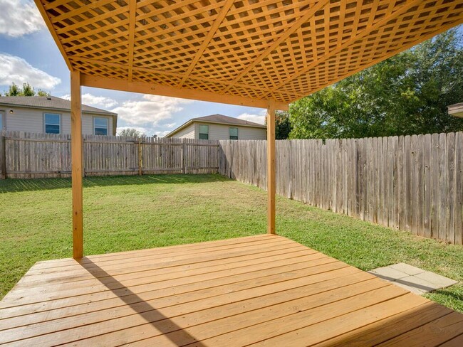 Building Photo - 251 Beech Dr