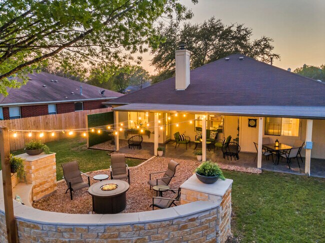 Building Photo - 505 Sunflower Dr