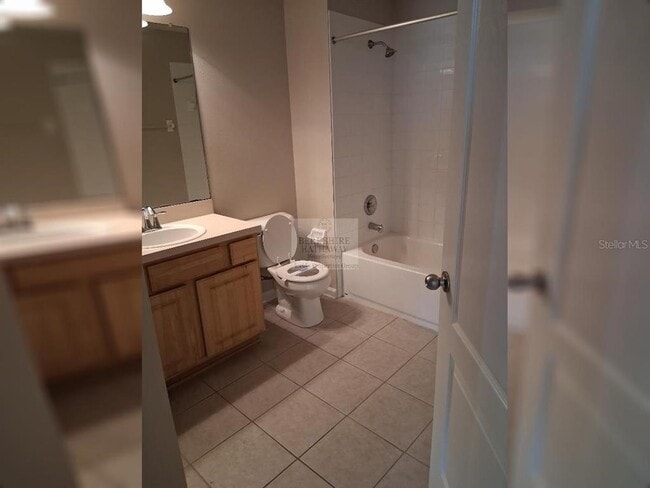 Building Photo - 2534 Glenrise Pl