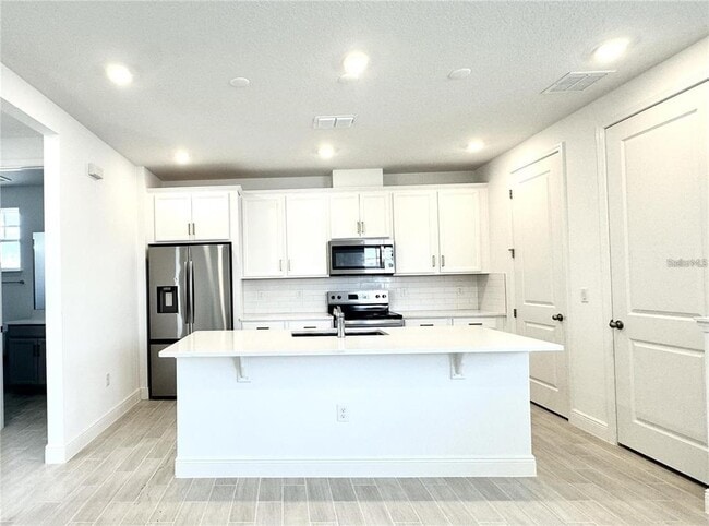 Building Photo - 10581 Marconi Ave