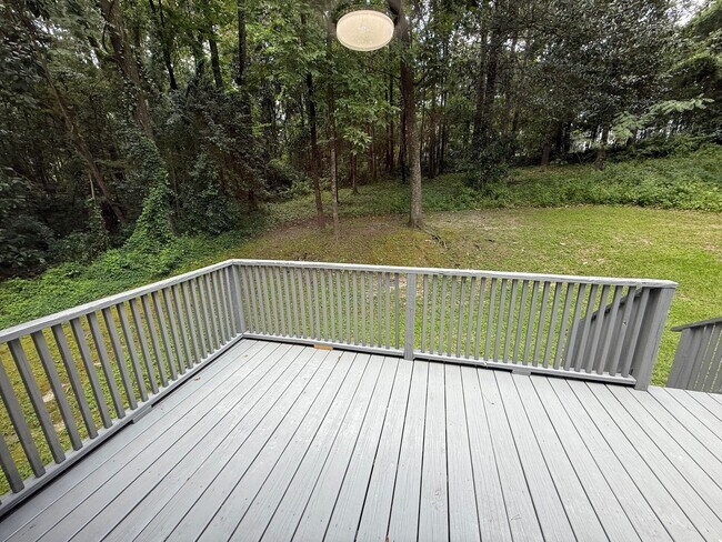 Building Photo - 249 Starmount Dr