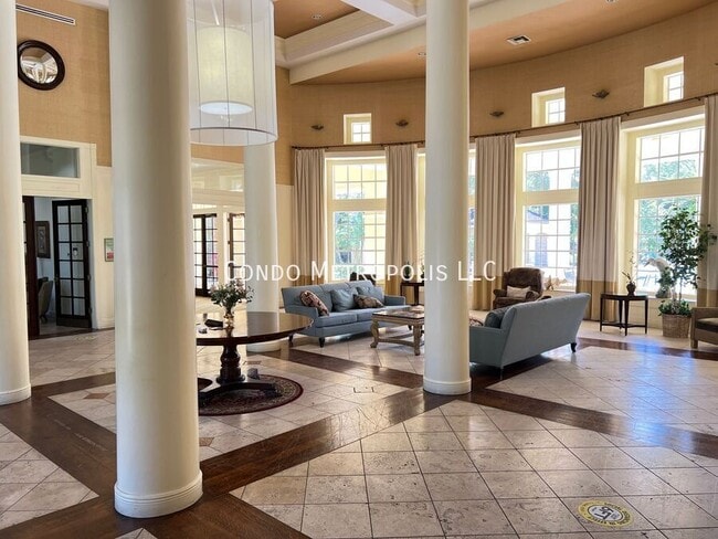 Building Photo - 2600 Robert Trent Jones Dr