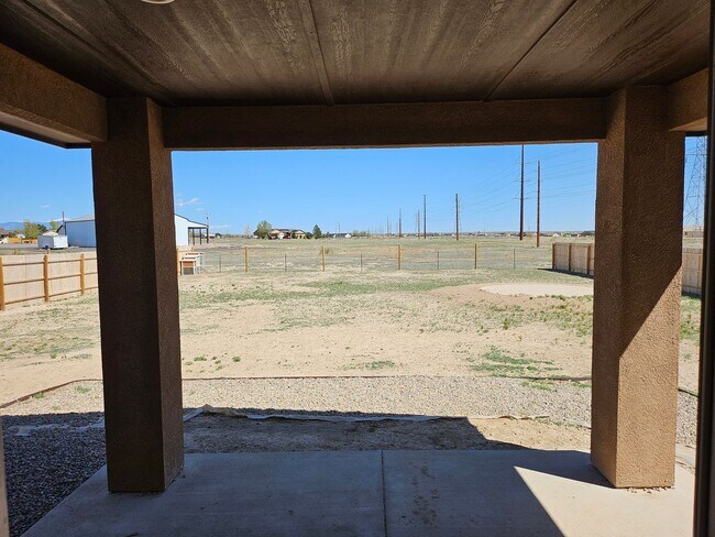 Building Photo - ALL PROSPECTIVE TENANTS MUST SUBMIT A $58 ...